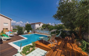 2 Bedroom Amazing Apartment In Okrug Gornji